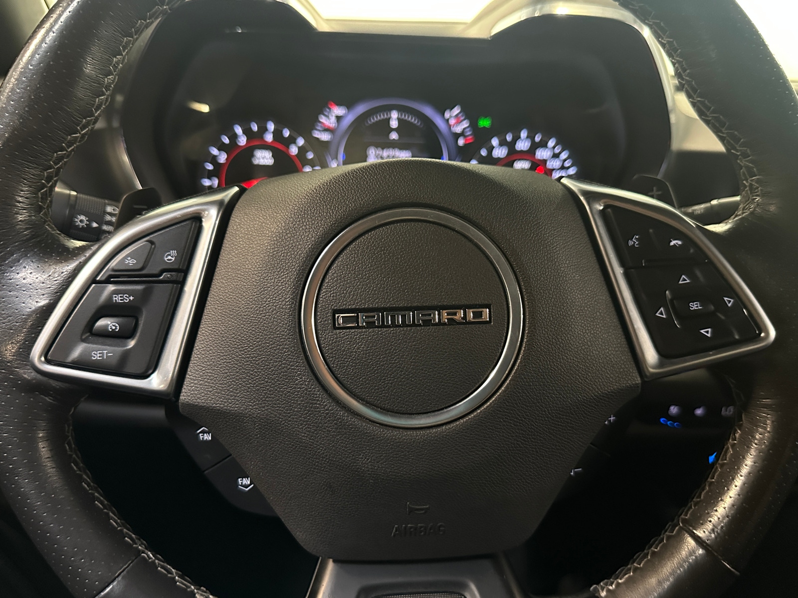 Thumbnail: 2019 Chevrolet Camaro - 3