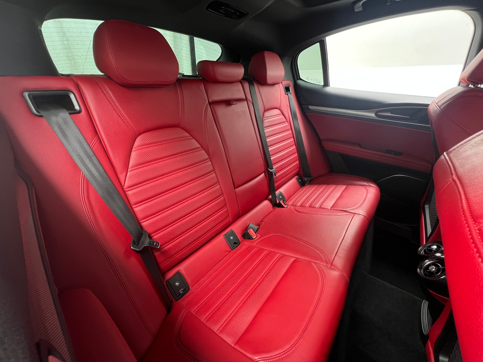 Thumbnail: 2019 Alfa Romeo Stelvio - 5