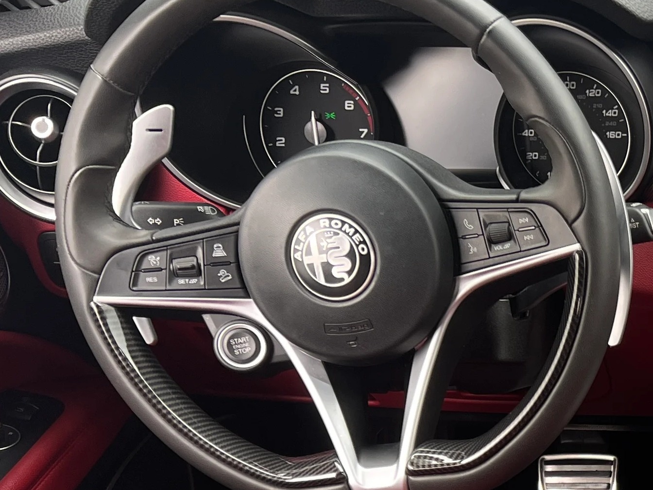 Thumbnail: 2019 Alfa Romeo Stelvio - 4