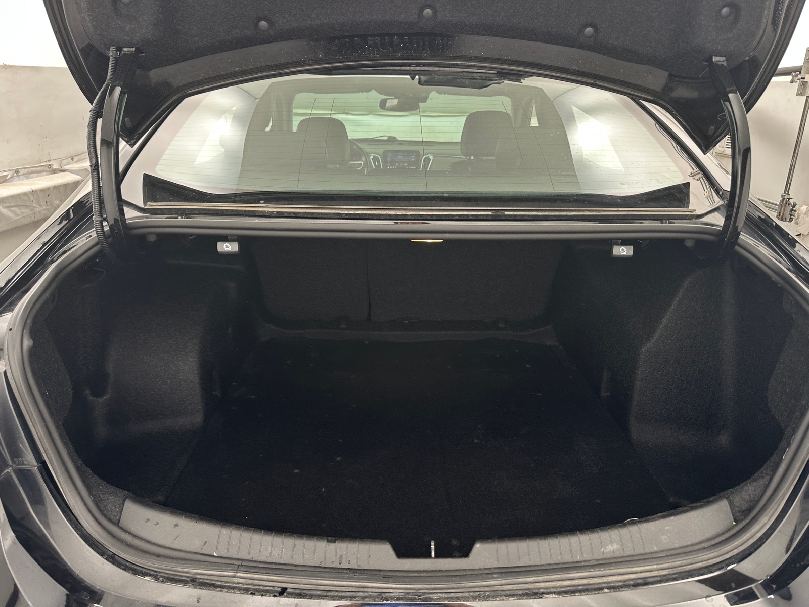 Thumbnail: 2020 Chevrolet Malibu - 6