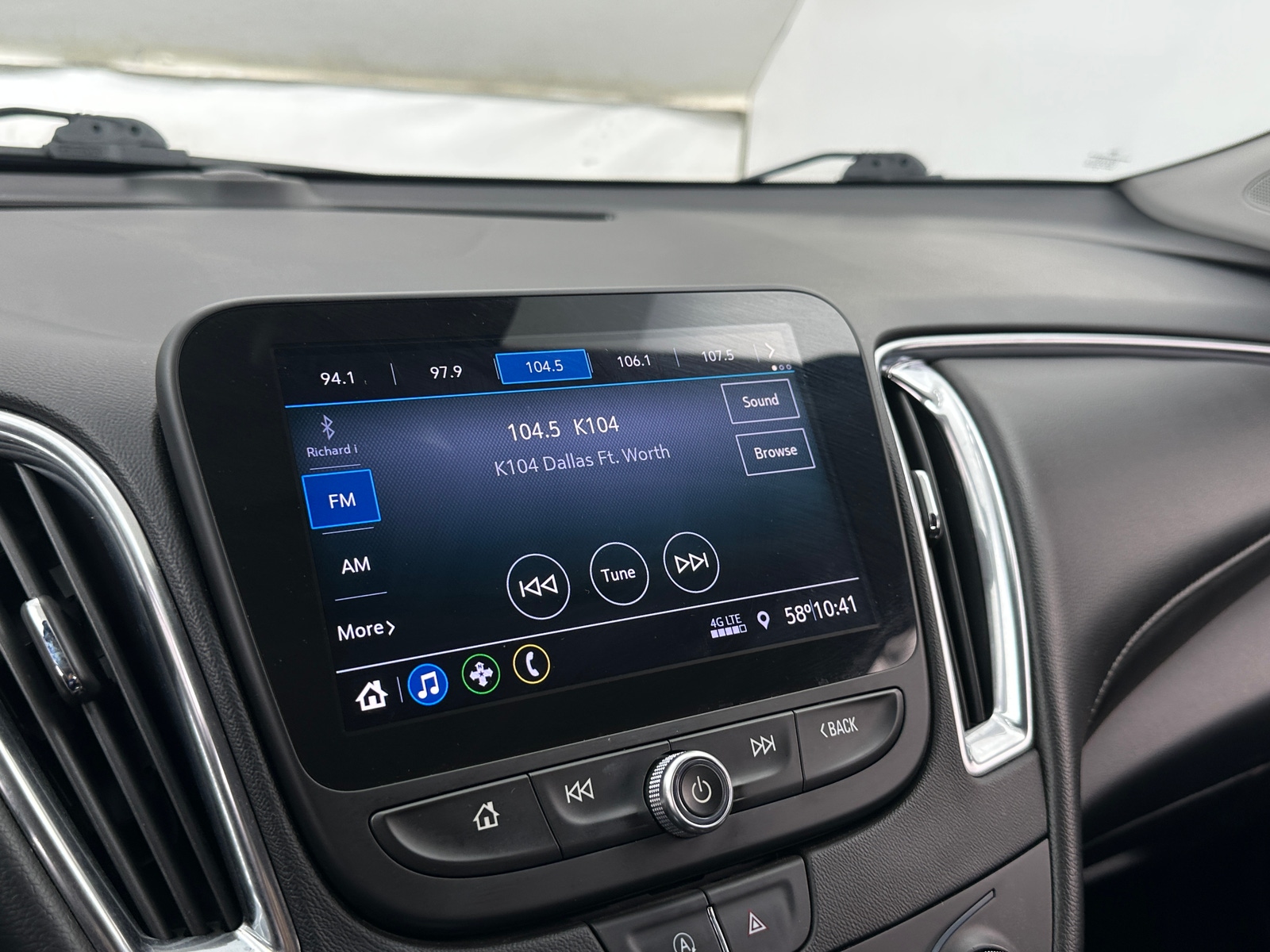 Thumbnail: 2020 Chevrolet Malibu - 3