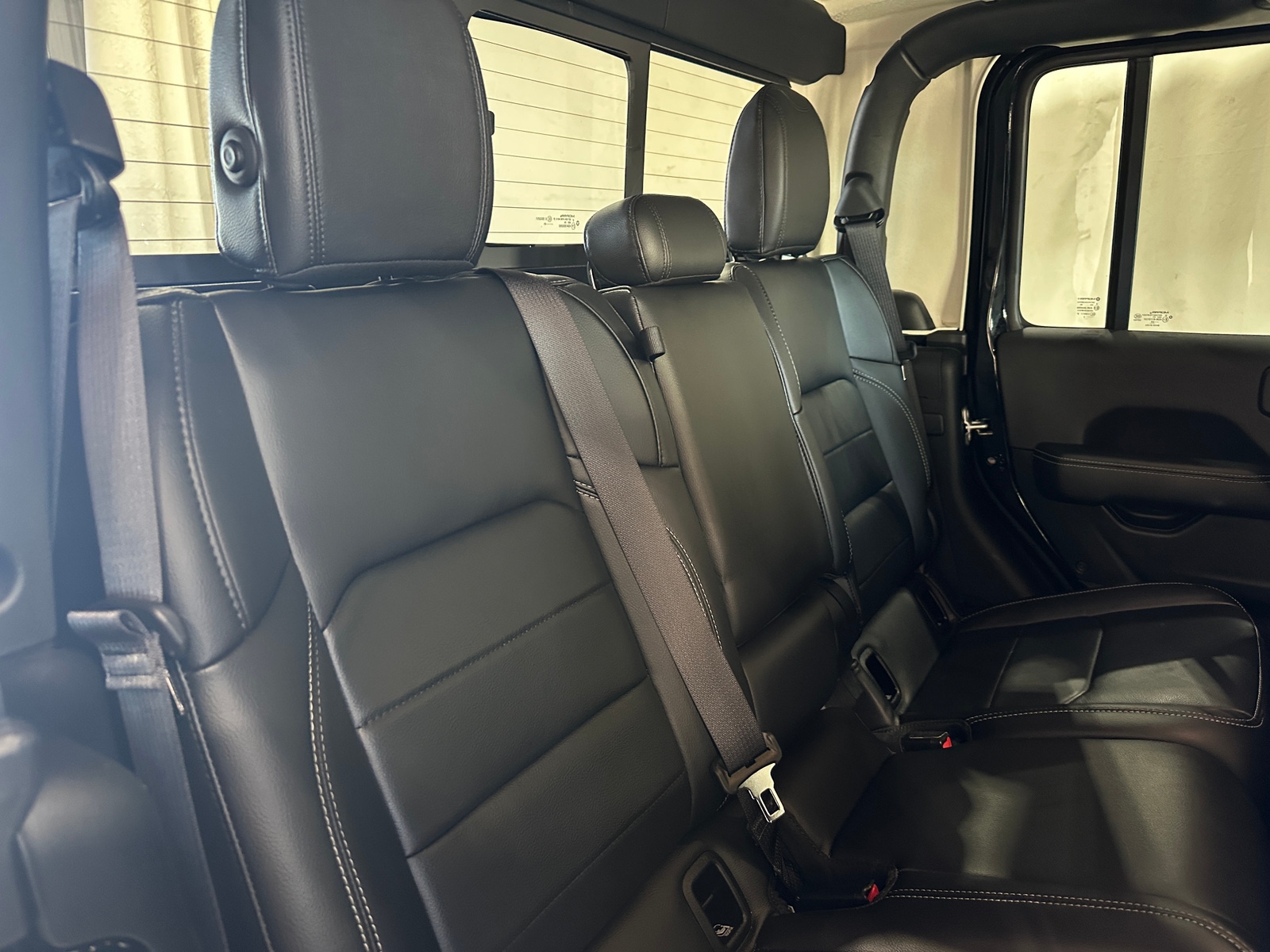 Thumbnail: 2023 Jeep Gladiator - 6