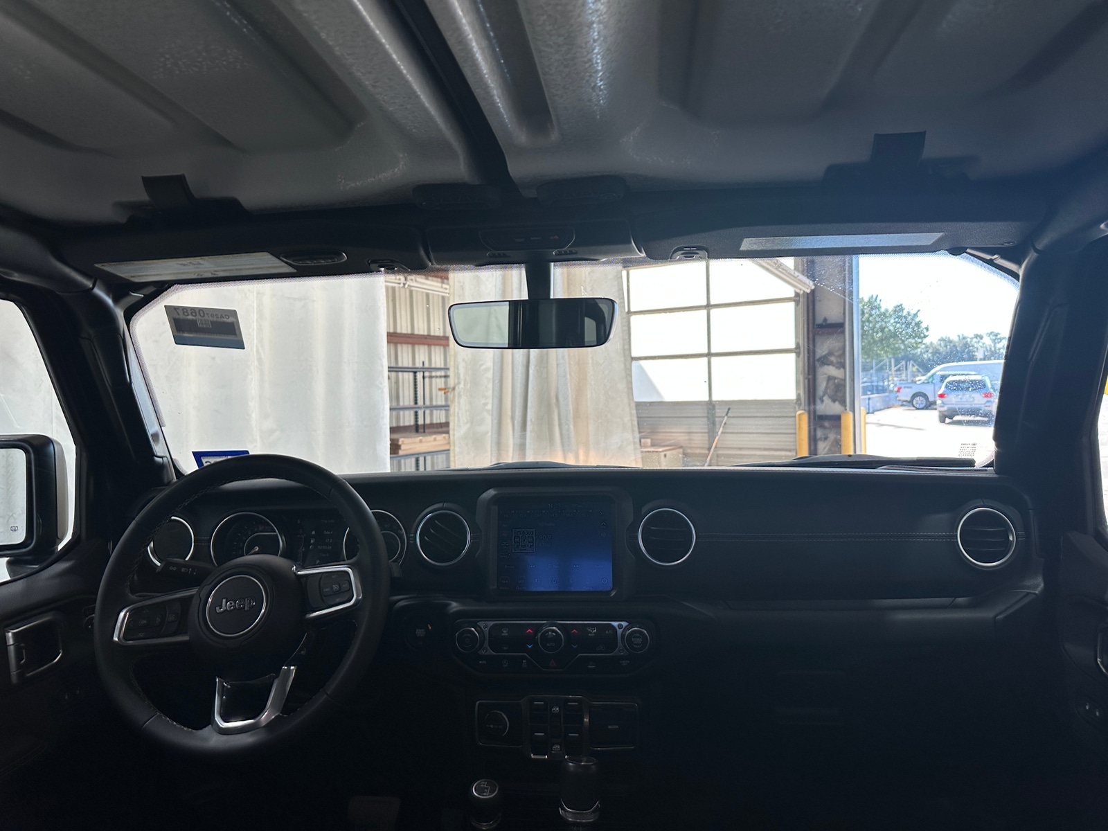 Thumbnail: 2023 Jeep Gladiator - 3