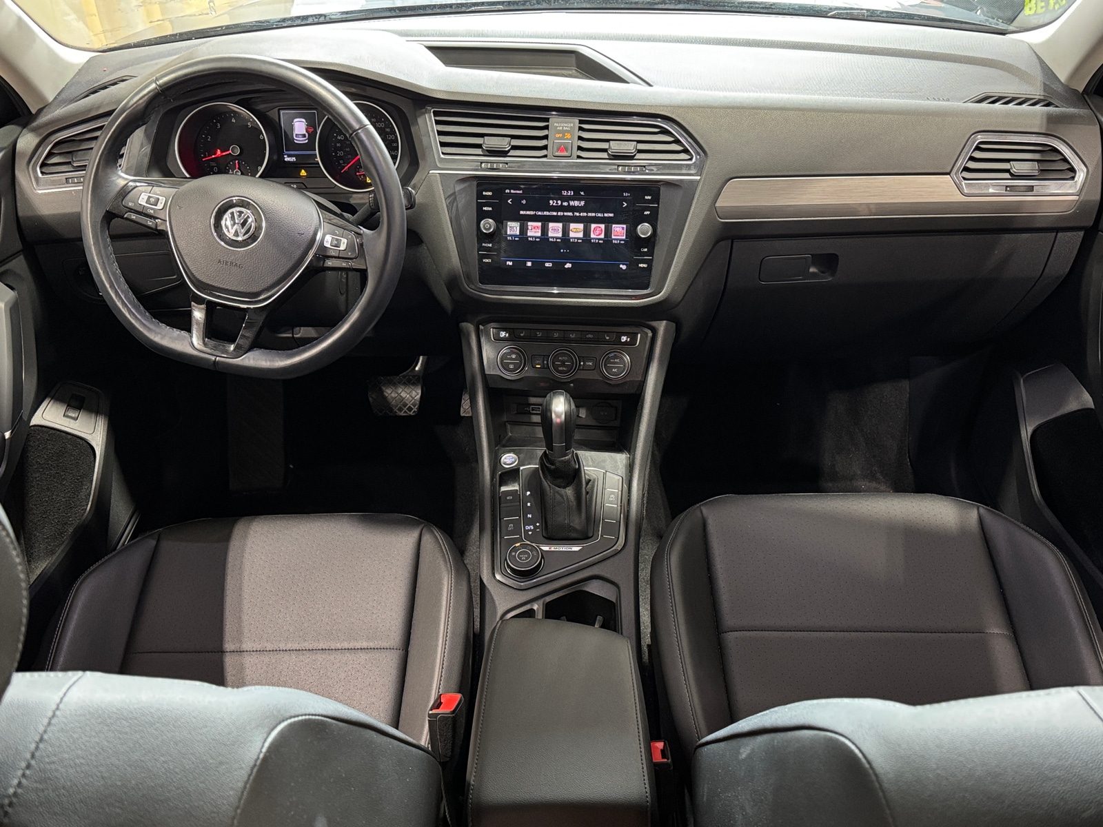 Thumbnail: 2018 Volkswagen Tiguan - 2