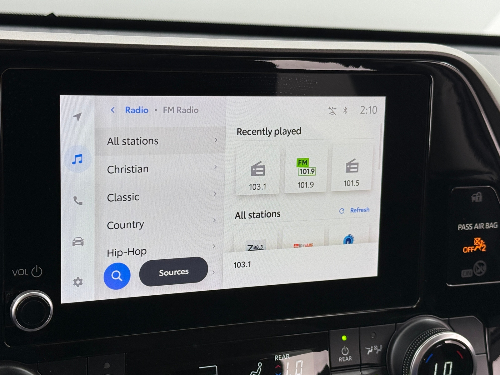 Thumbnail: 2023 Toyota Highlander - 4