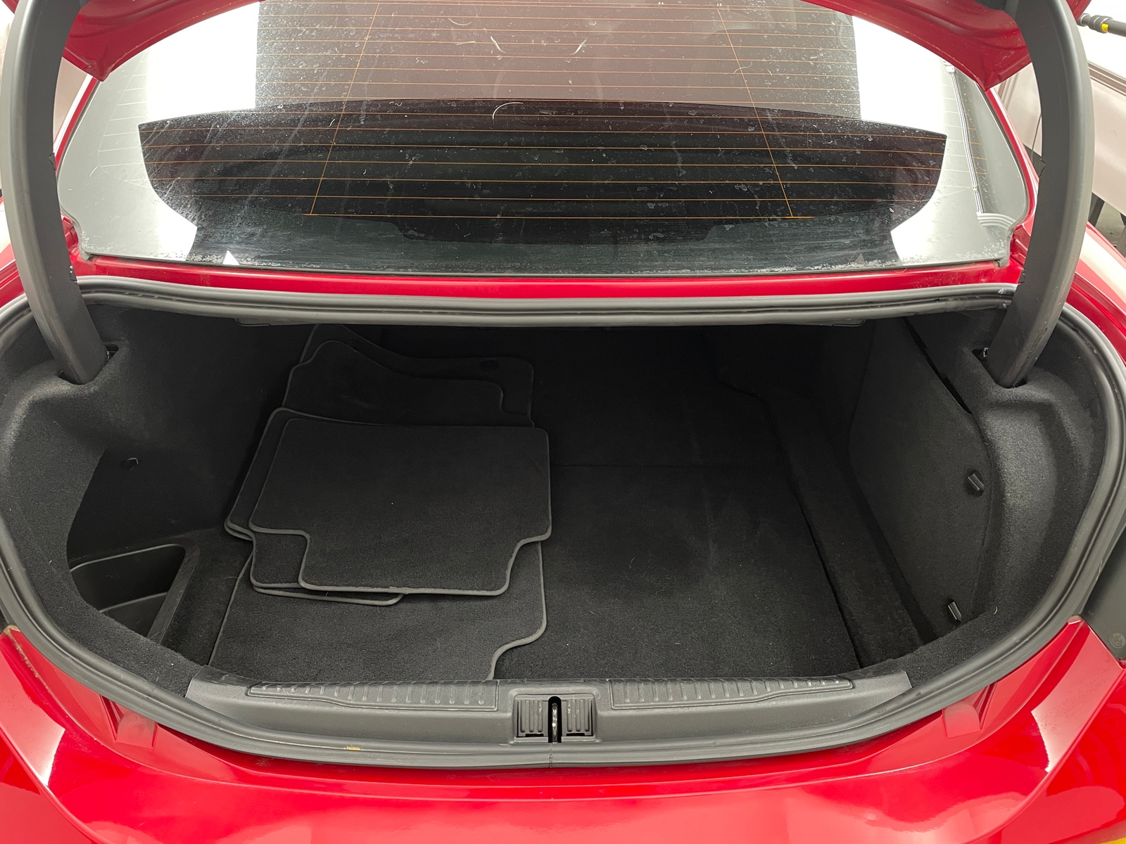 Thumbnail: 2018 Alfa Romeo Giulia - 6