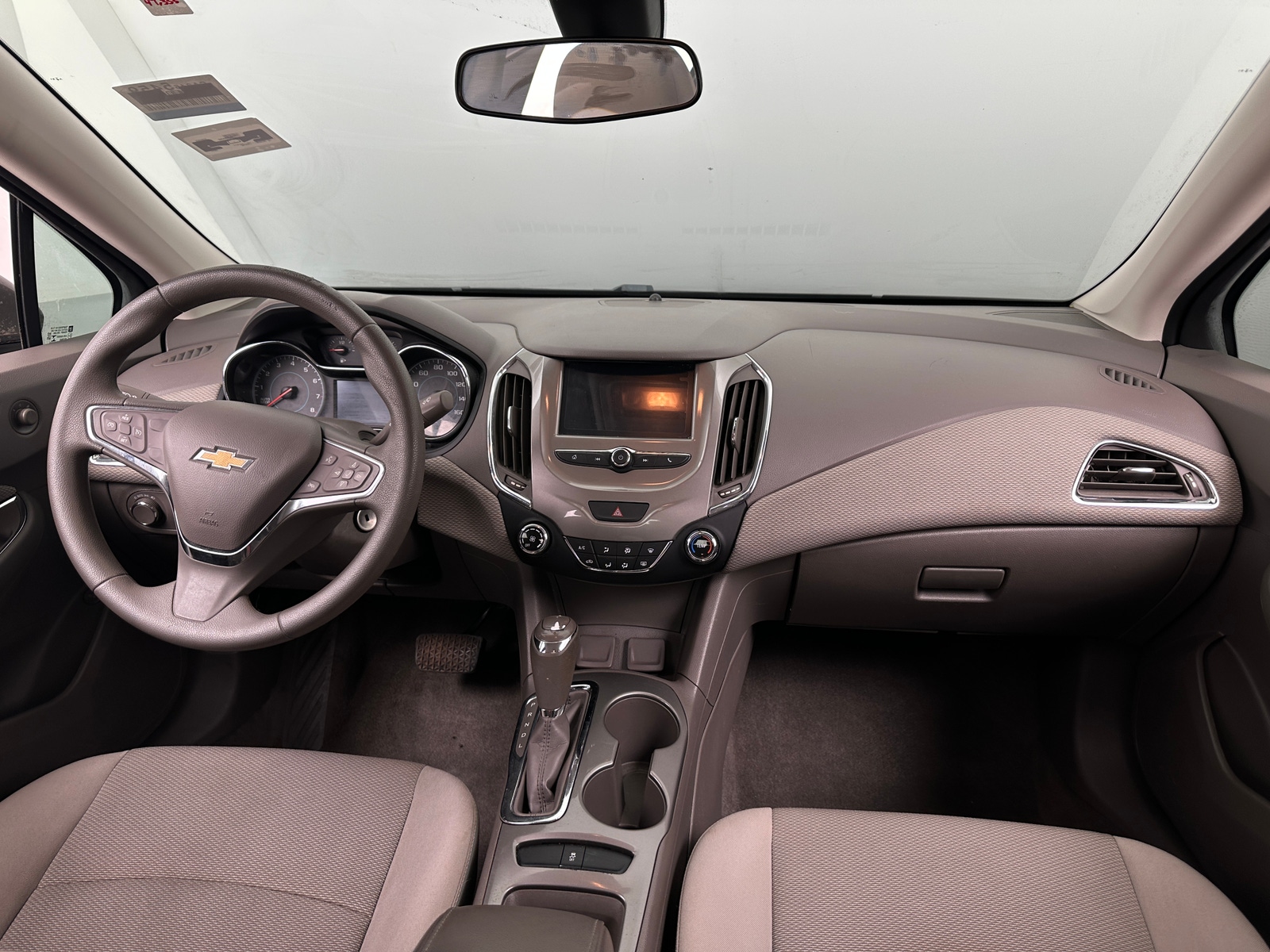 Thumbnail: 2017 Chevrolet Cruze - 3