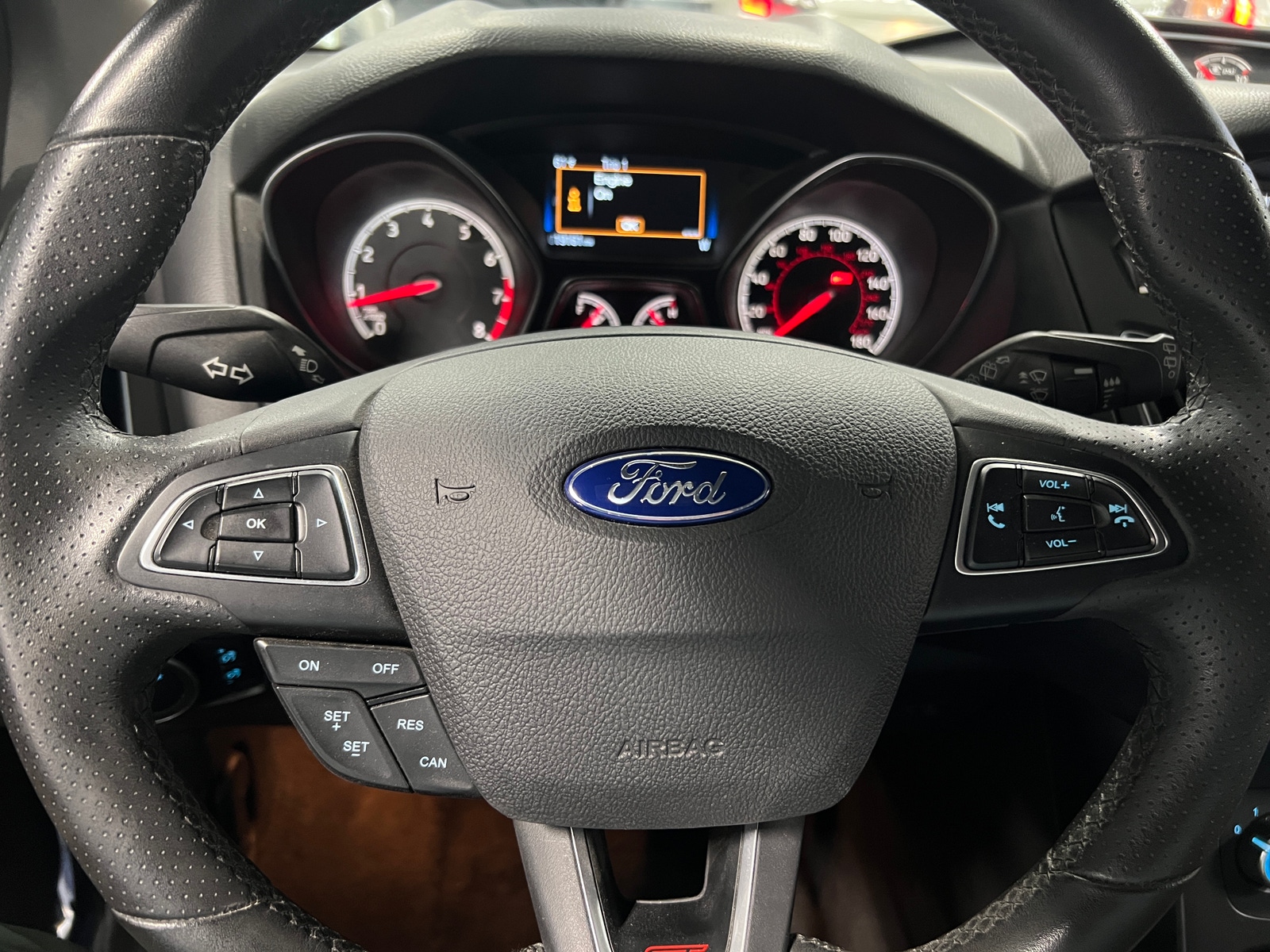 Thumbnail: 2018 Ford Focus - 5