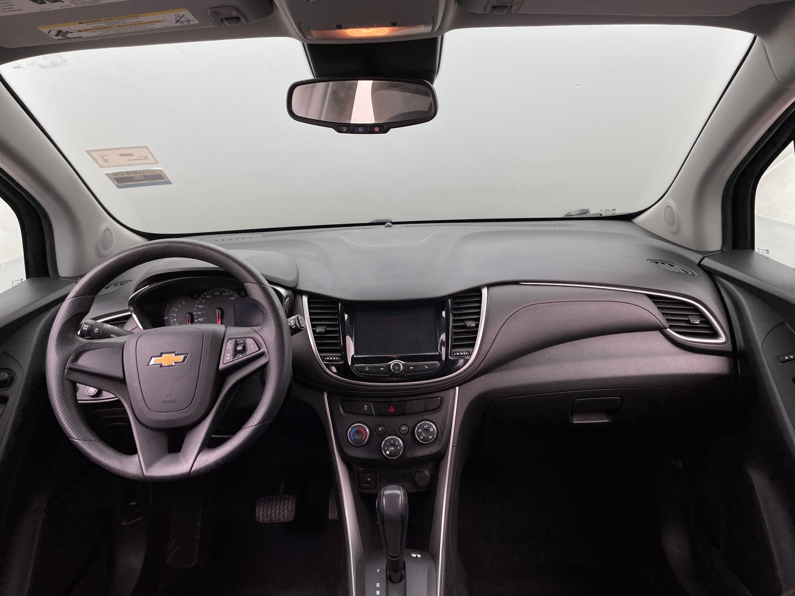 Thumbnail: 2017 Chevrolet Trax - 3