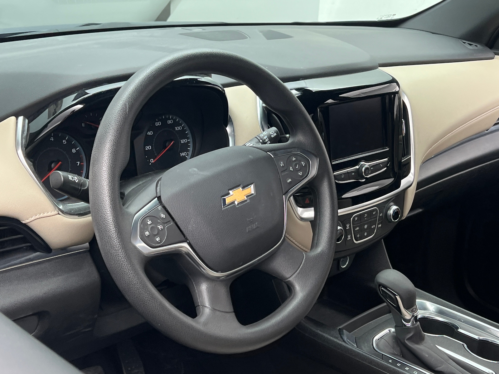 Thumbnail: 2022 Chevrolet Traverse - 5