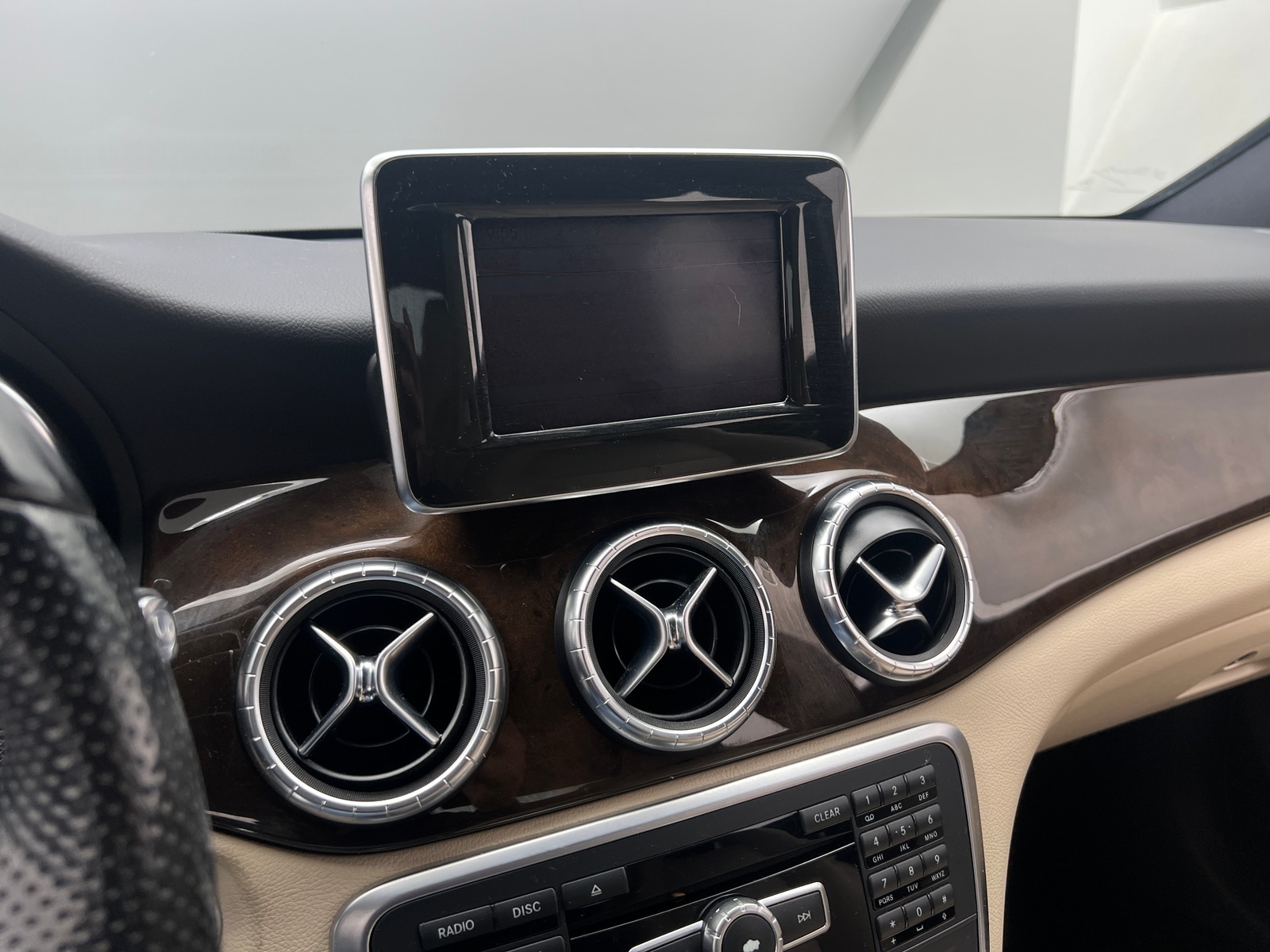 Thumbnail: 2014 Mercedes-Benz CLA - 3