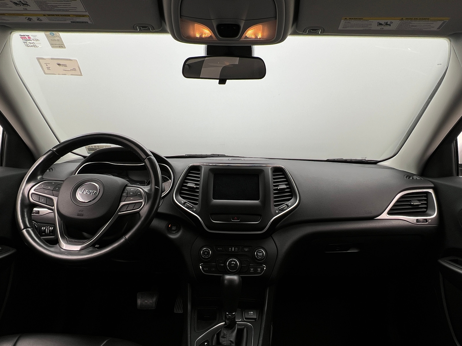 Thumbnail: 2019 Jeep Cherokee - 3