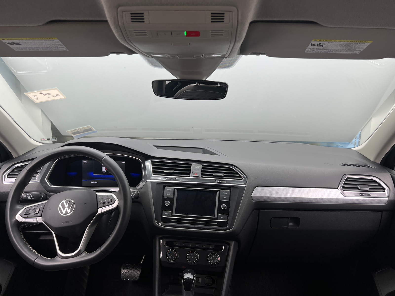 Thumbnail: 2022 Volkswagen Tiguan - 3