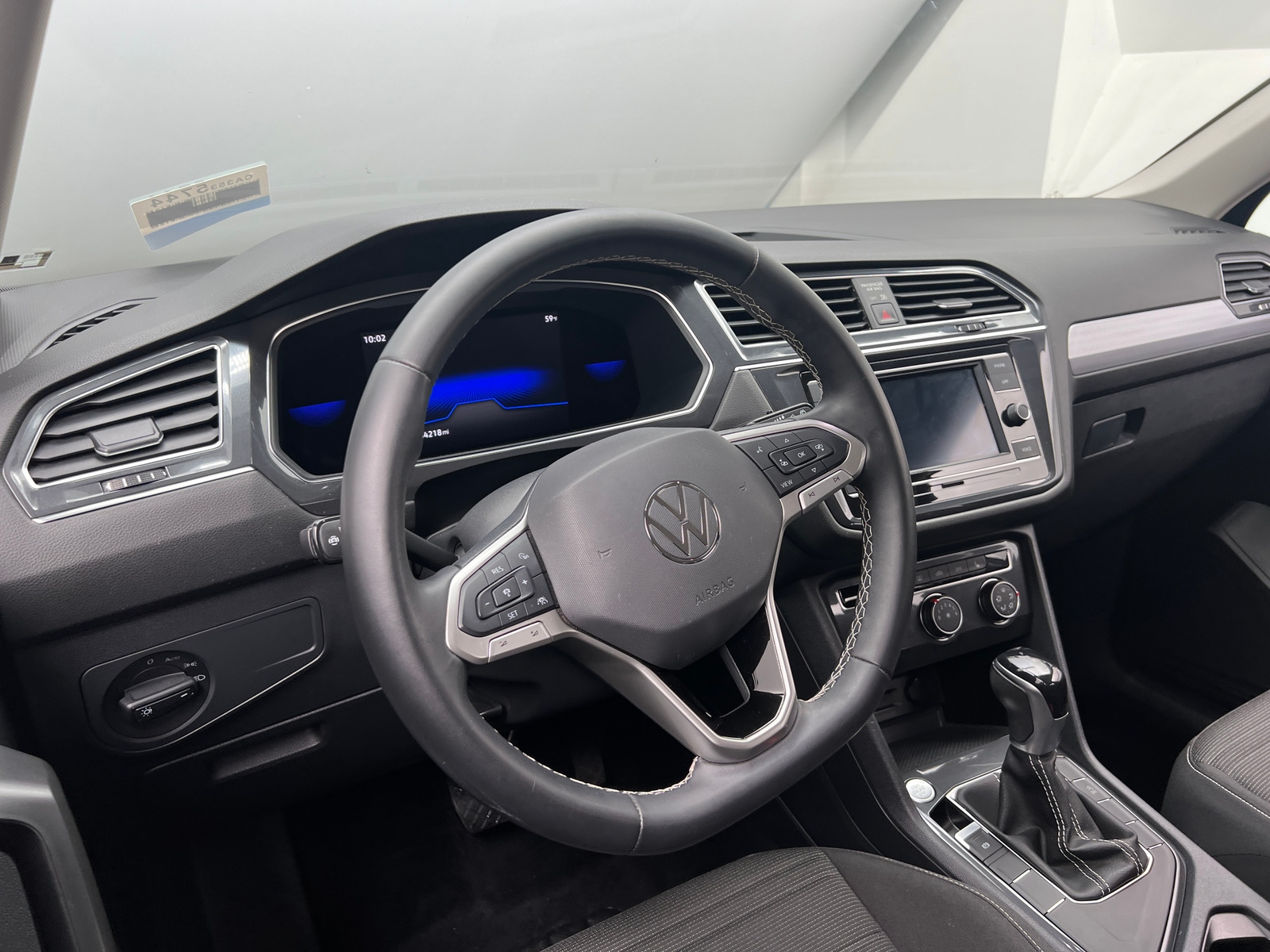 Thumbnail: 2022 Volkswagen Tiguan - 5