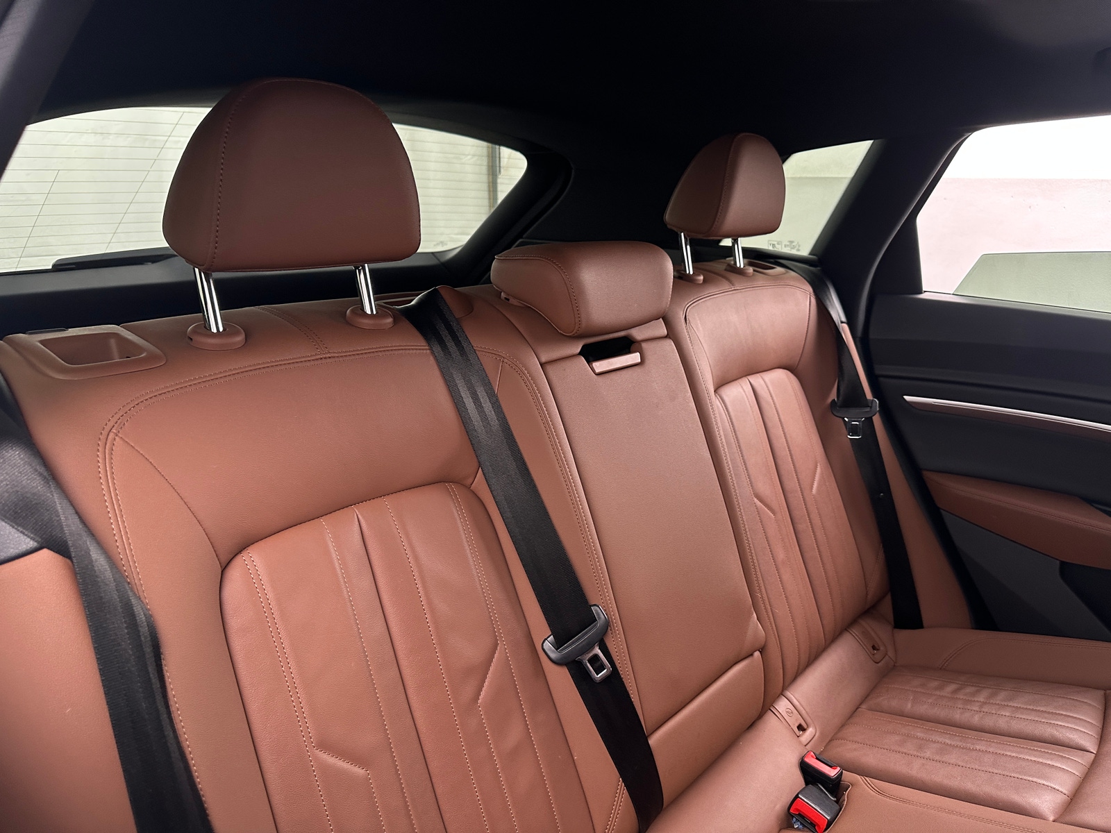 Thumbnail: 2022 Audi e-tron - 5