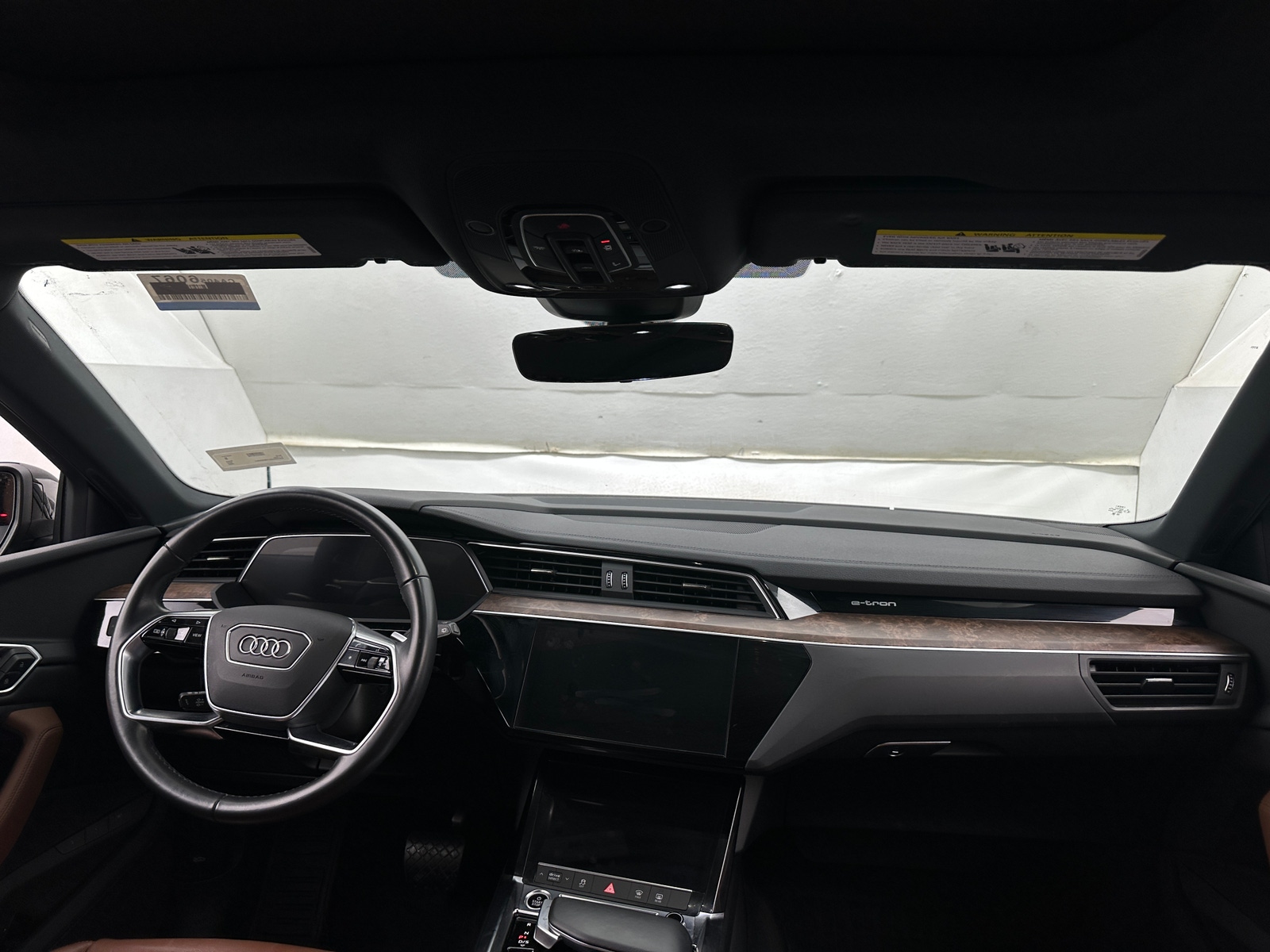 Thumbnail: 2022 Audi e-tron - 2