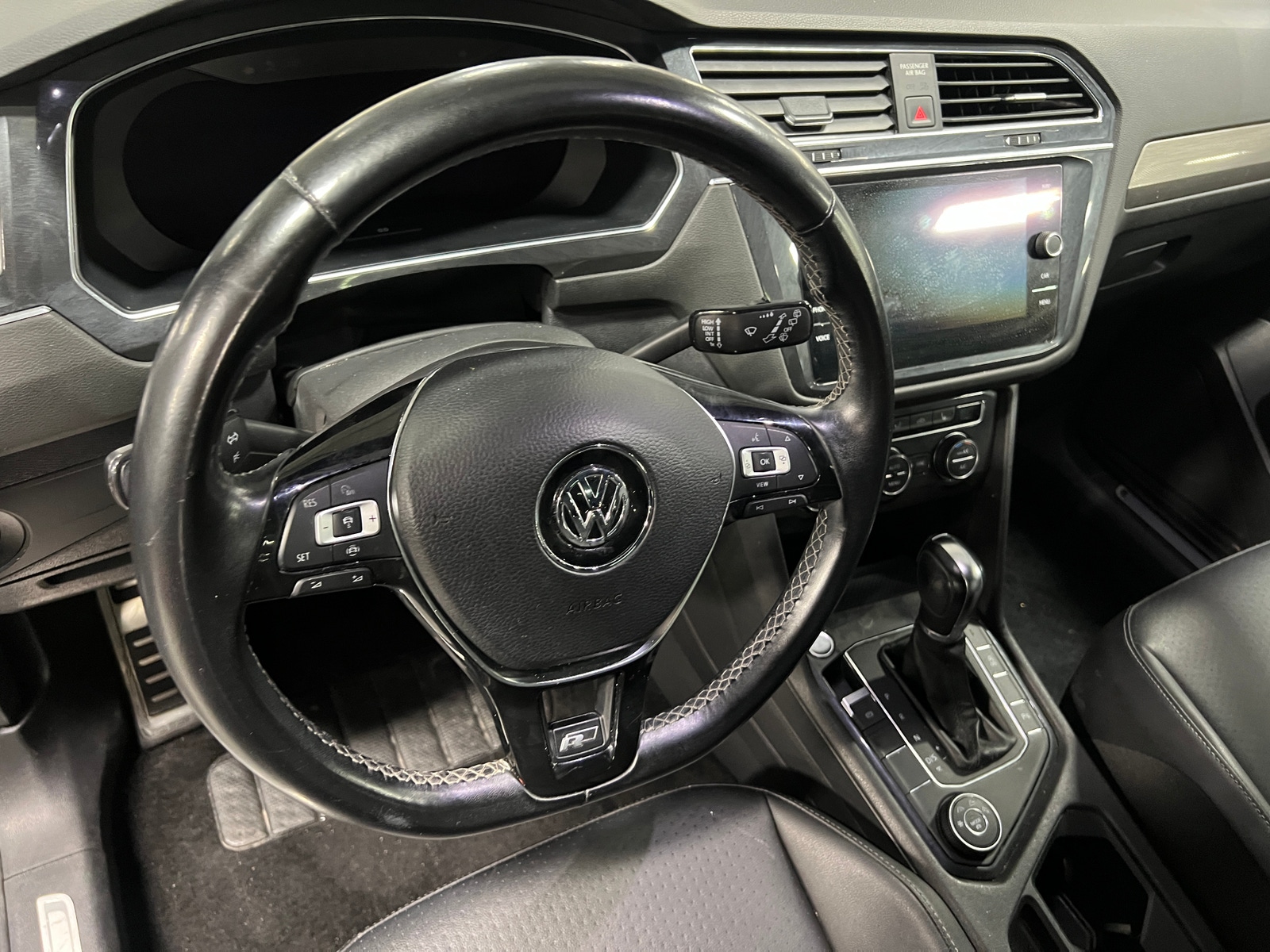 Thumbnail: 2019 Volkswagen Tiguan - 4