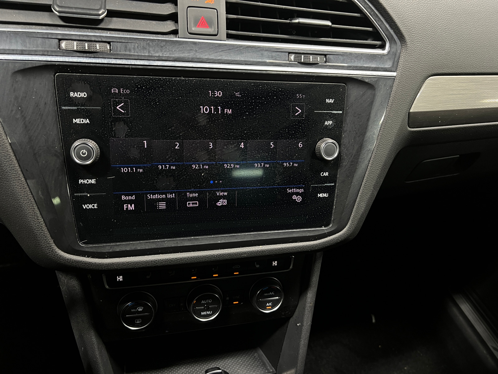 Thumbnail: 2019 Volkswagen Tiguan - 3