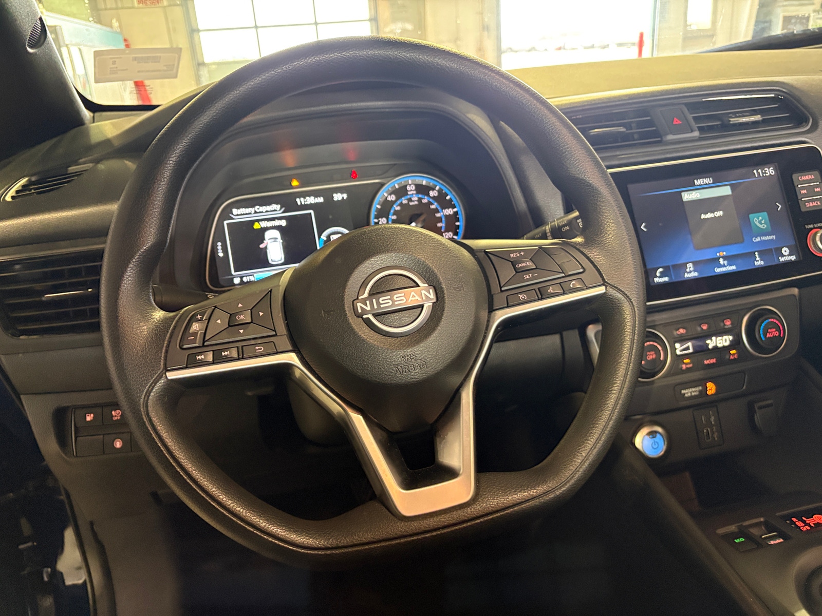 Thumbnail: 2025 Nissan Leaf - 5