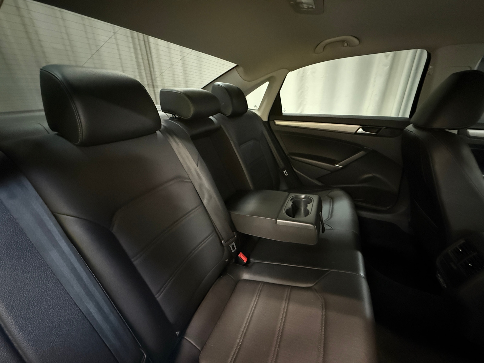 Thumbnail: 2022 Volkswagen Passat - 5