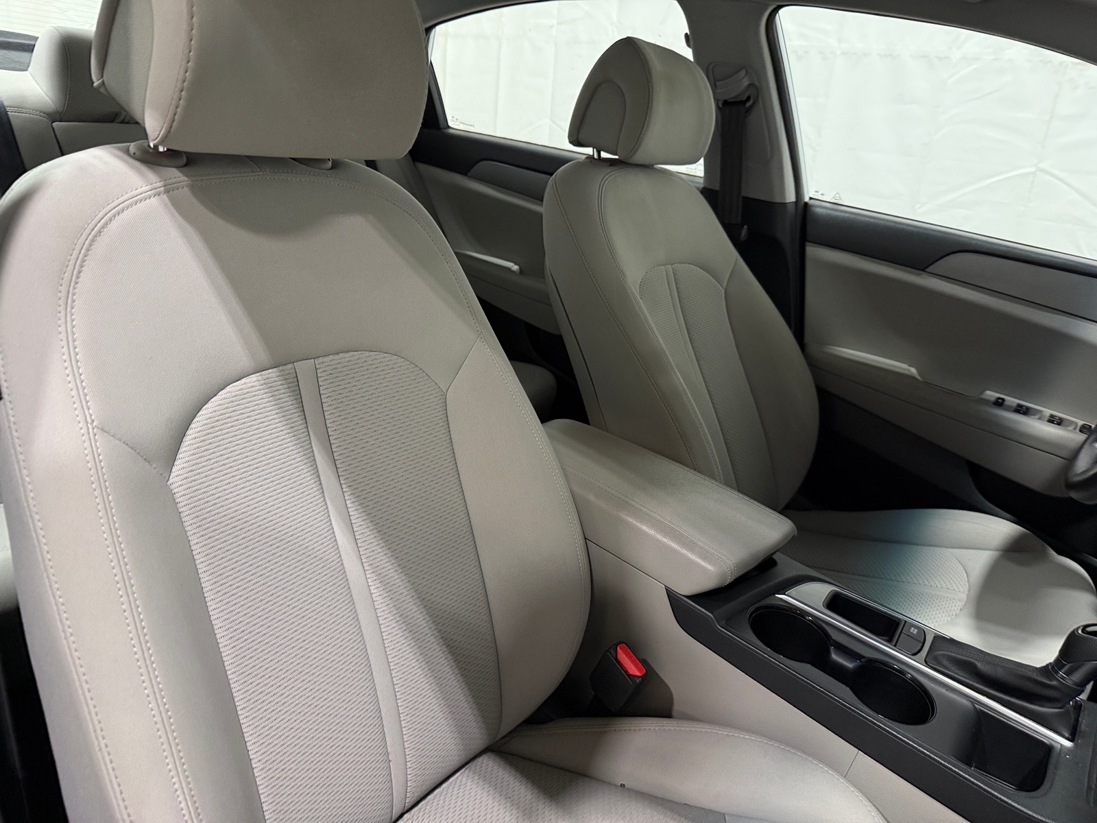 Thumbnail: 2016 Hyundai Sonata - 2