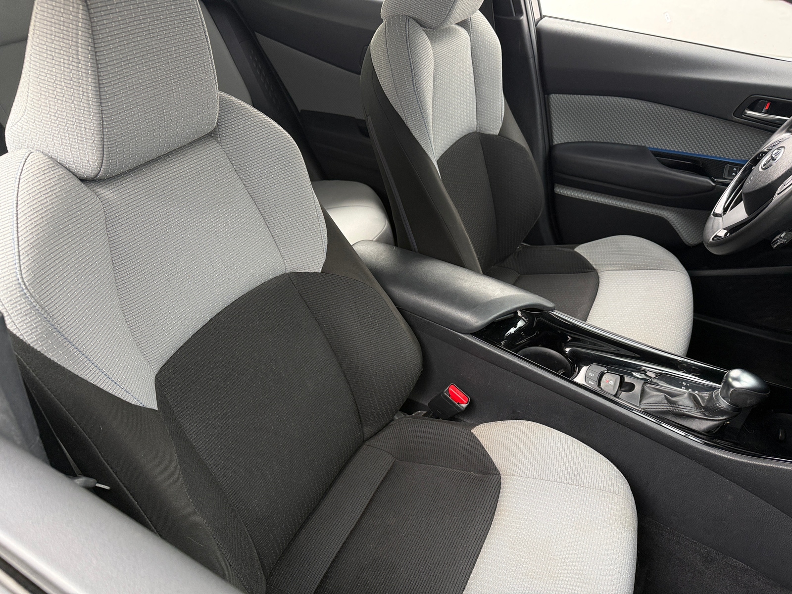 Thumbnail: 2019 Toyota C-HR - 2