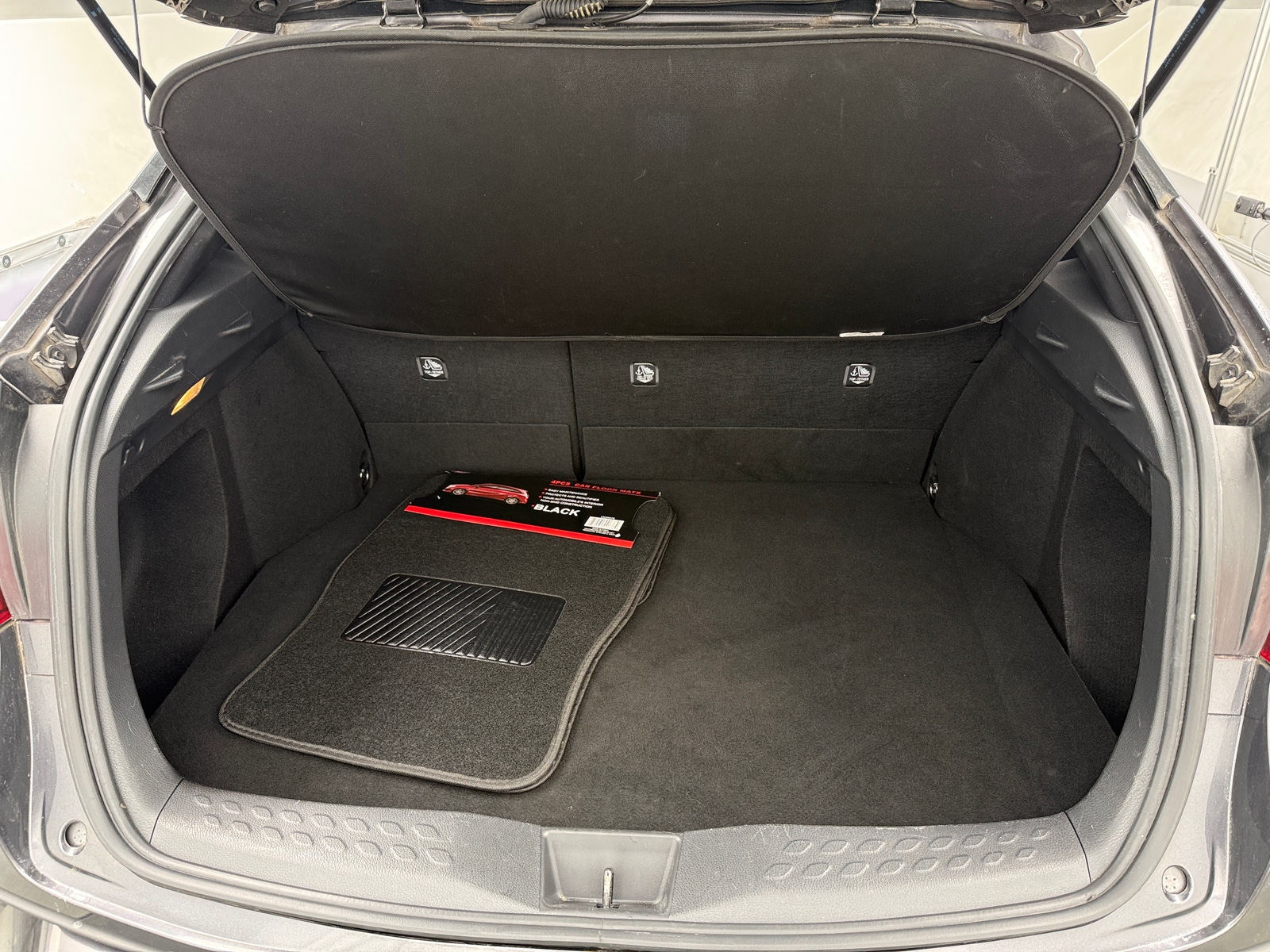 Thumbnail: 2019 Toyota C-HR - 7