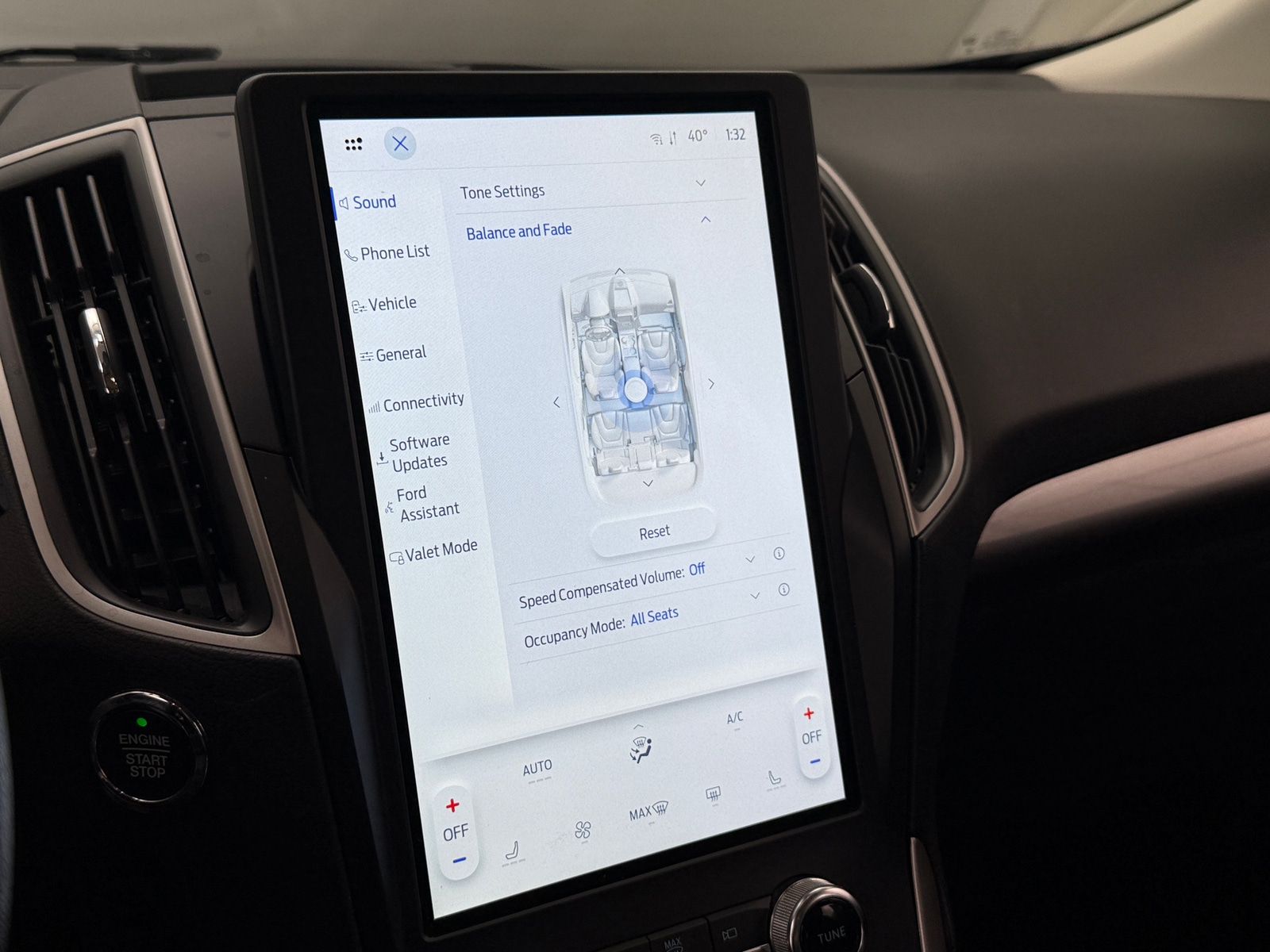 Thumbnail: 2024 Ford Edge - 3