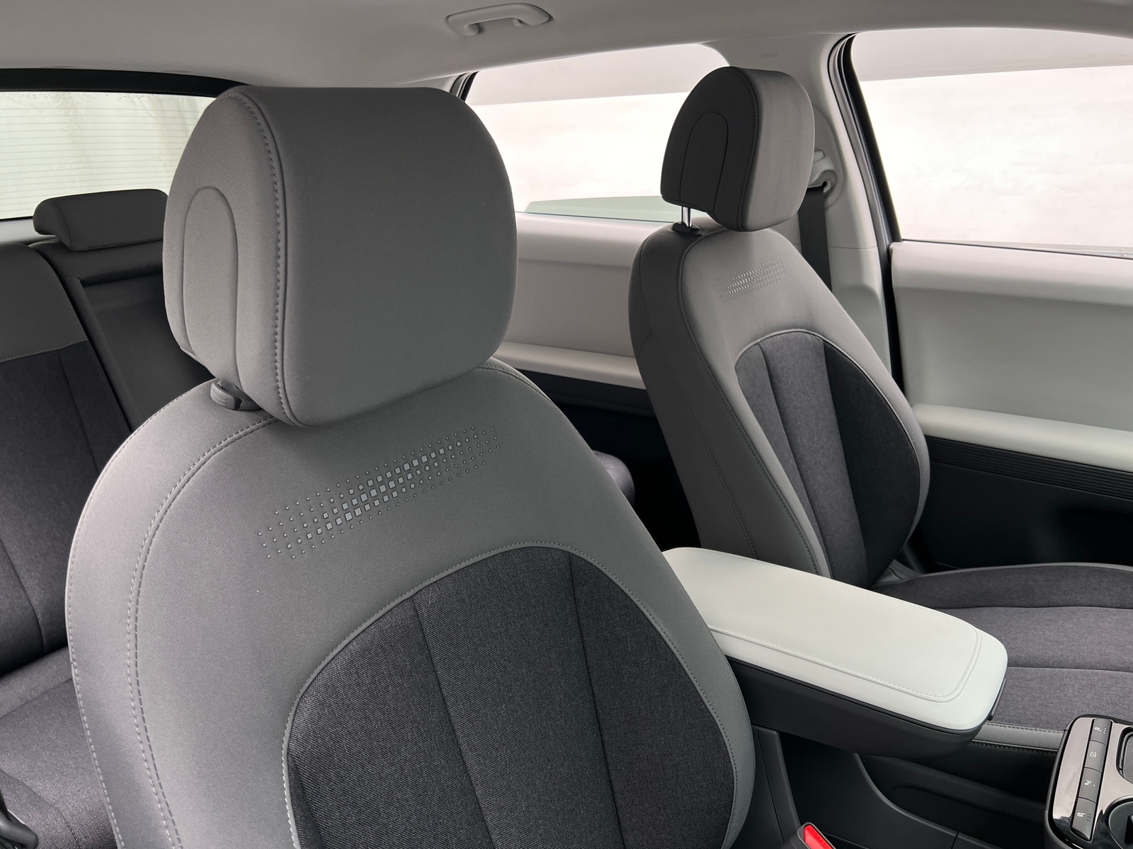 Thumbnail: 2025 Hyundai Ioniq 5 - 2