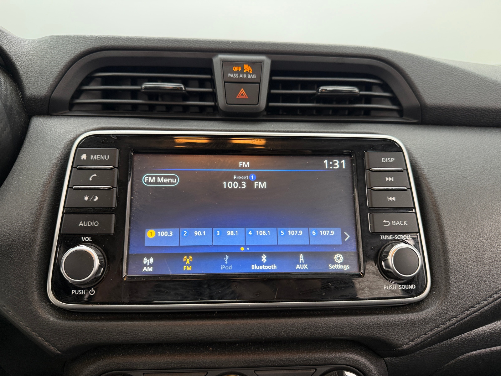 Thumbnail: 2022 Nissan Versa - 4