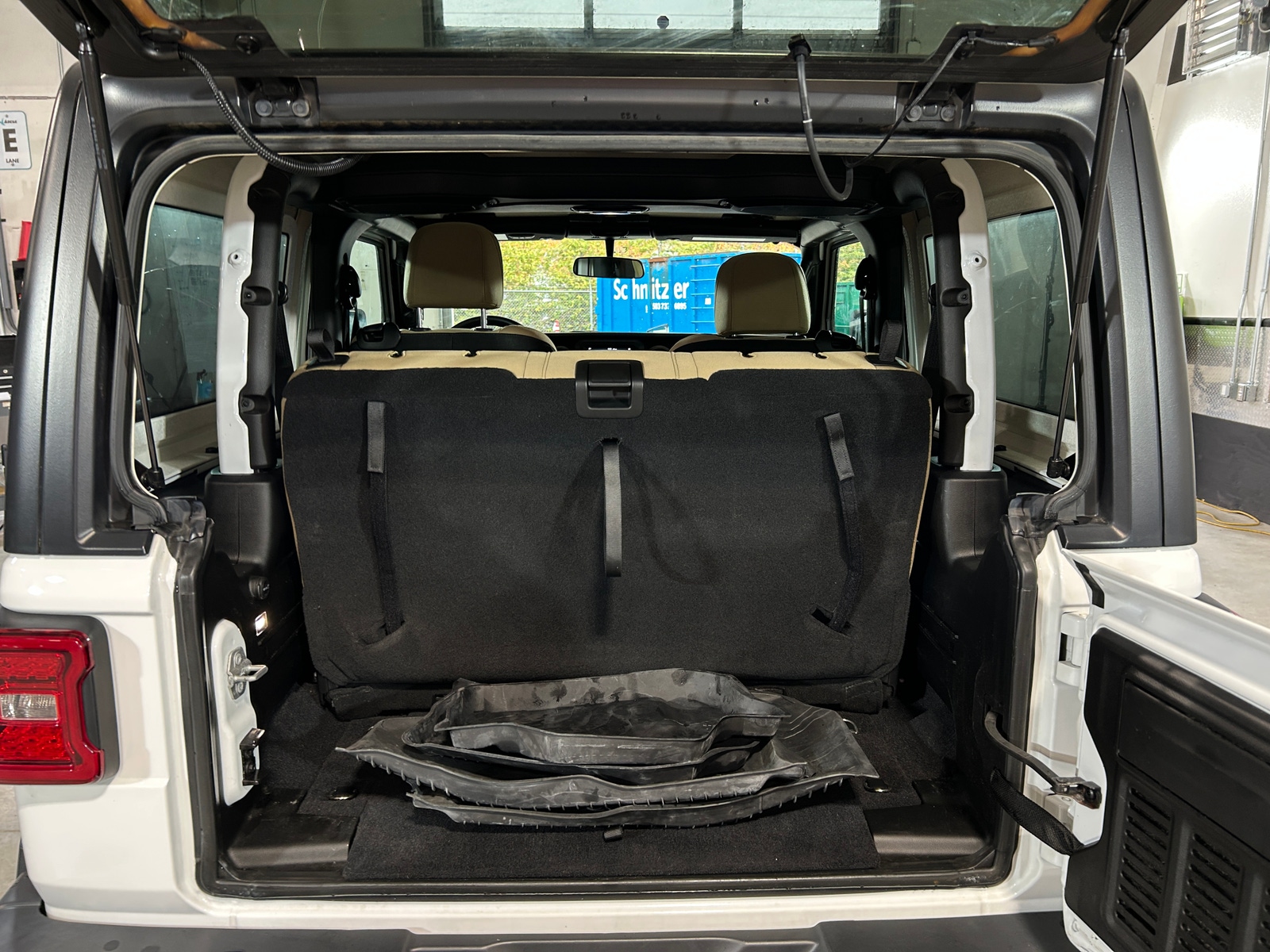 Thumbnail: 2018 Jeep Wrangler - 7