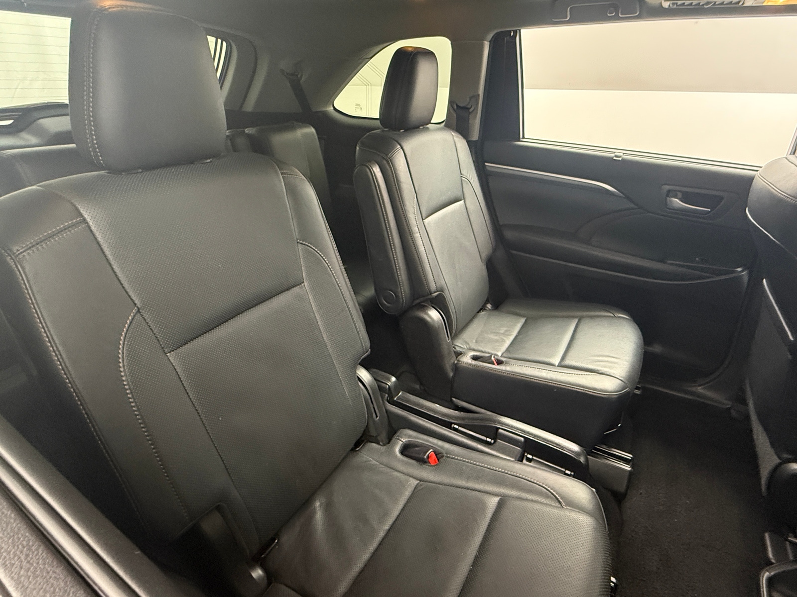 Thumbnail: 2018 Toyota Highlander - 6