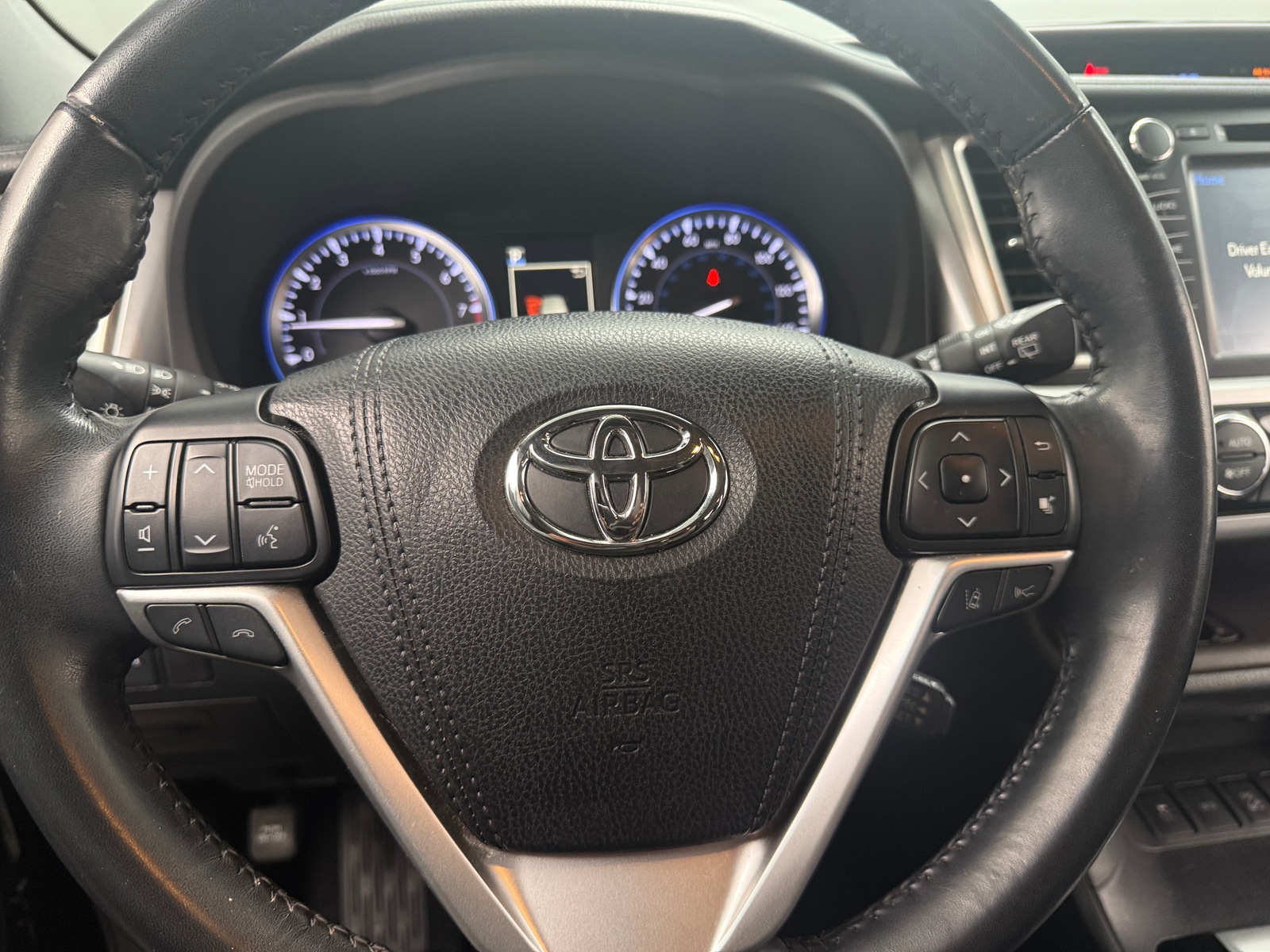 Thumbnail: 2018 Toyota Highlander - 5