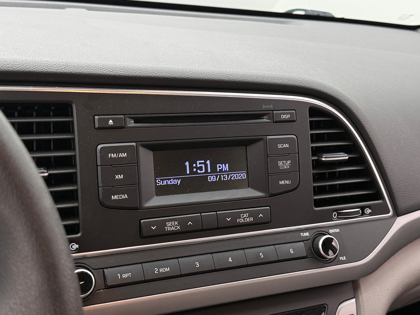 Thumbnail: 2017 Hyundai Elantra - 4