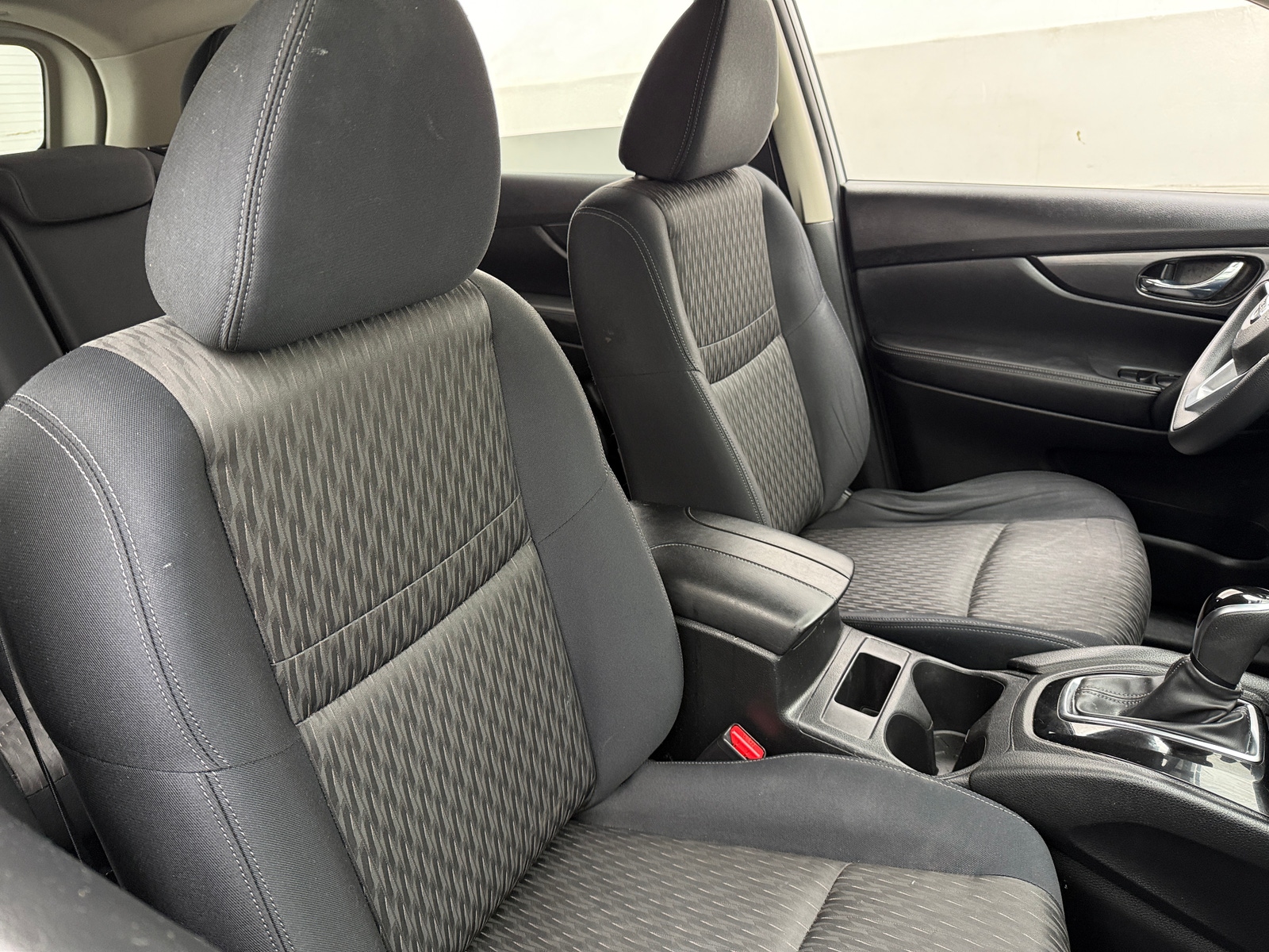 Thumbnail: 2017 Nissan Rogue - 2