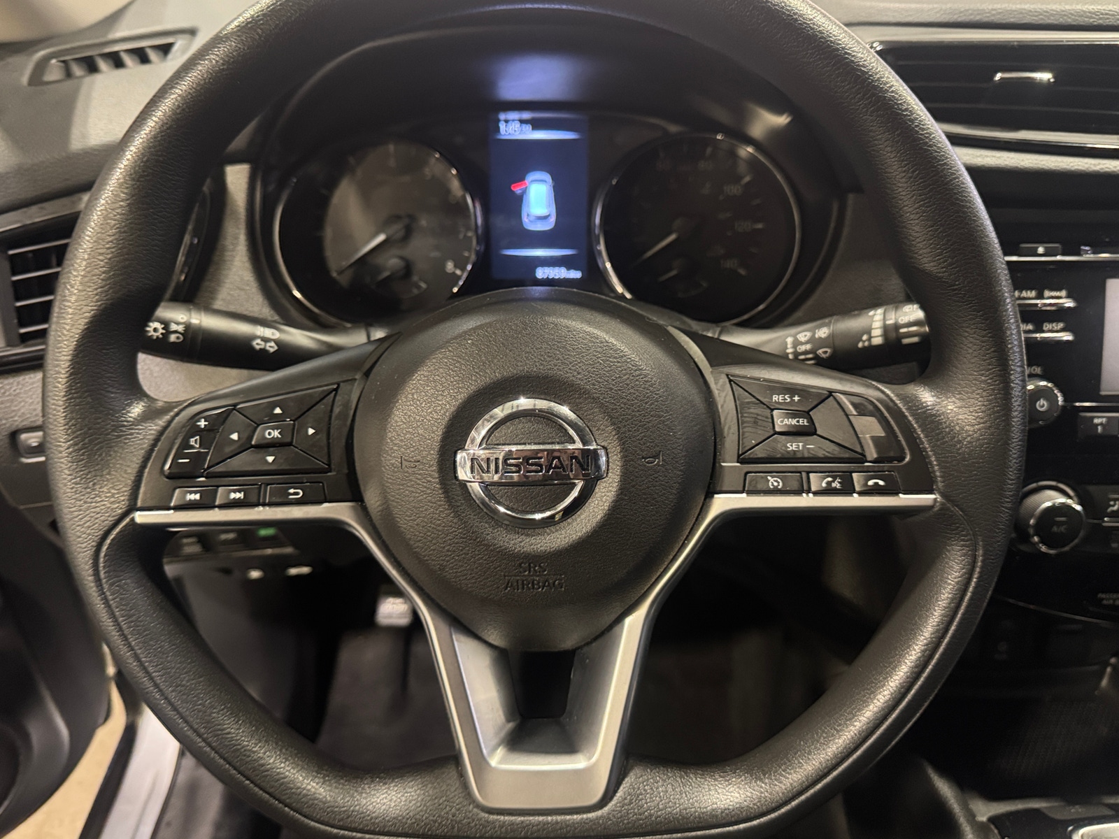 Thumbnail: 2017 Nissan Rogue - 5