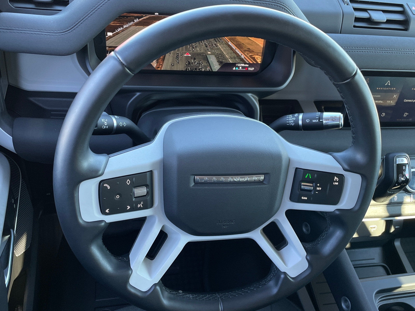 Thumbnail: 2020 Land Rover Defender - 4