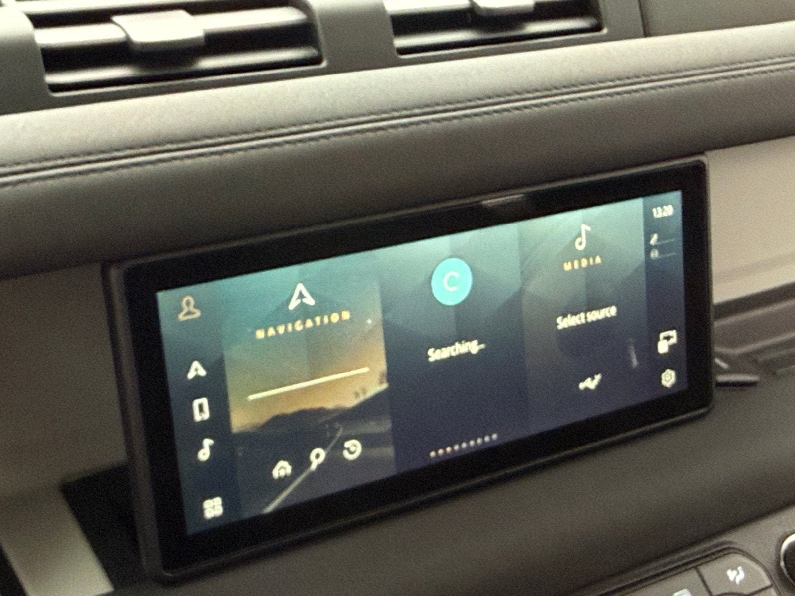 Thumbnail: 2020 Land Rover Defender - 3