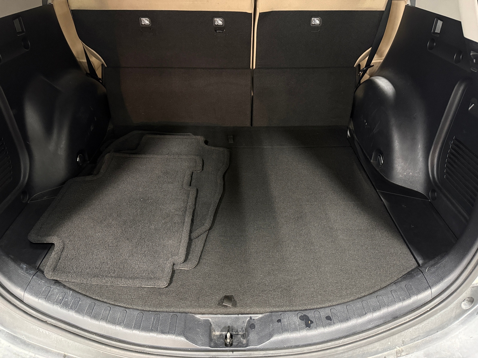 Thumbnail: 2013 Toyota RAV4 - 7