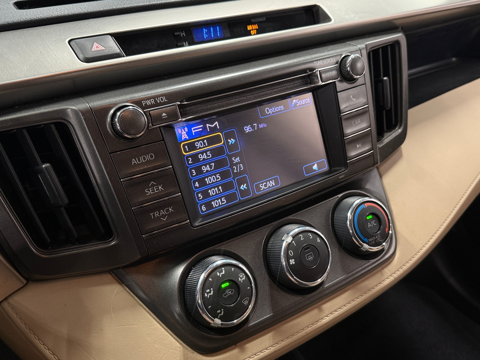 Thumbnail: 2013 Toyota RAV4 - 4