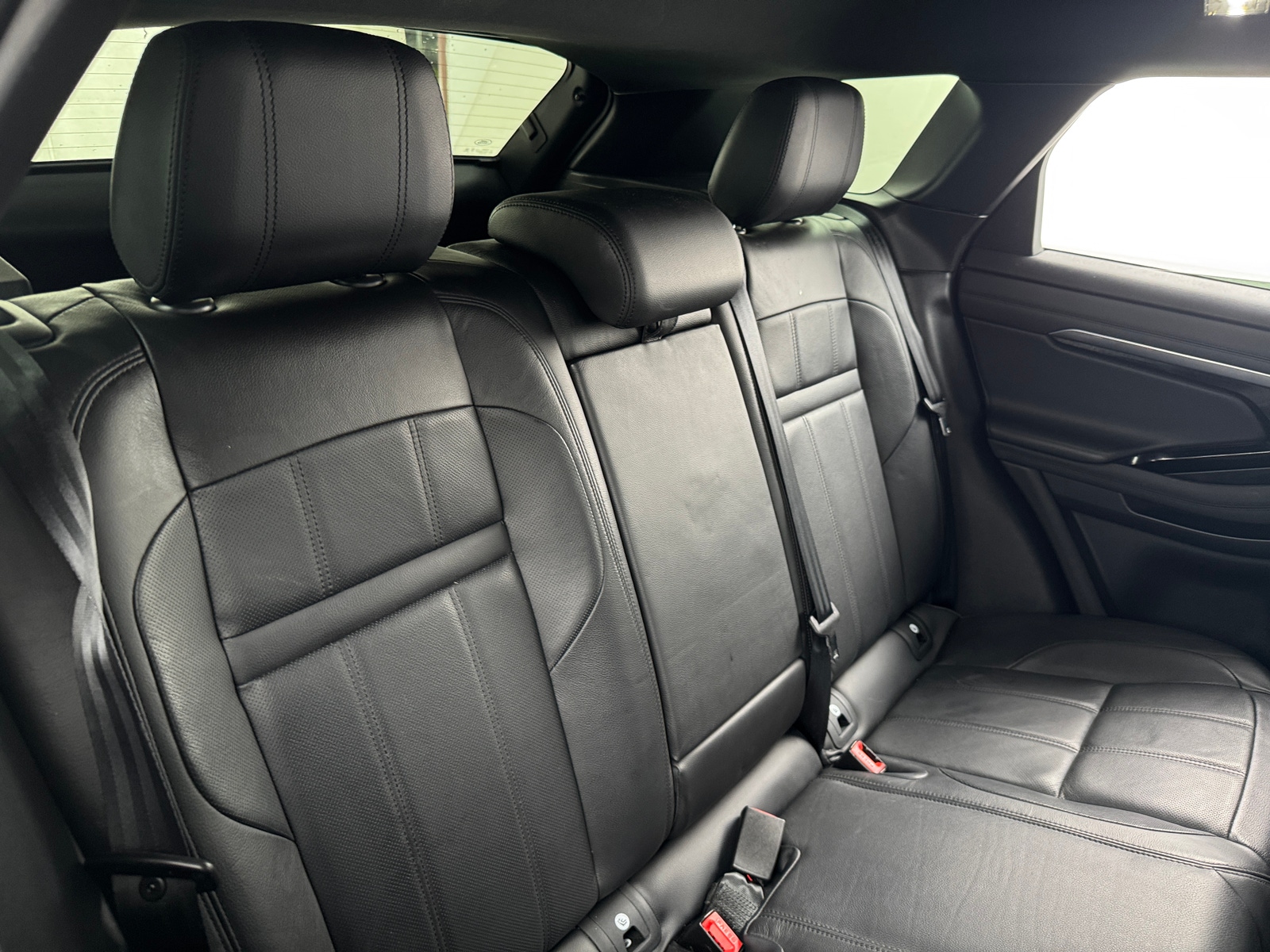 Thumbnail: 2020 Land Rover Range Rover Evoque - 5