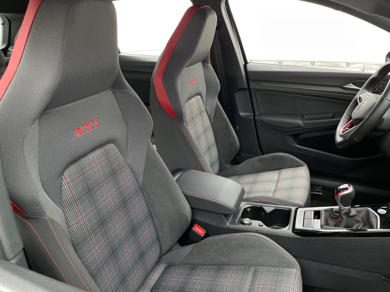 Thumbnail: 2024 Volkswagen Golf - 2