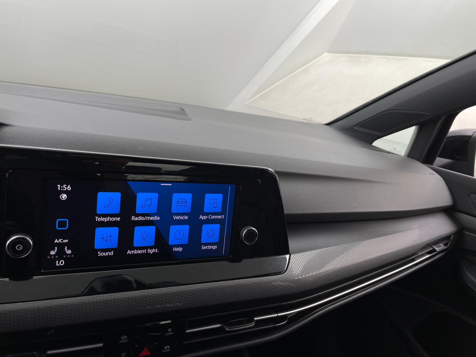 Thumbnail: 2024 Volkswagen Golf - 4