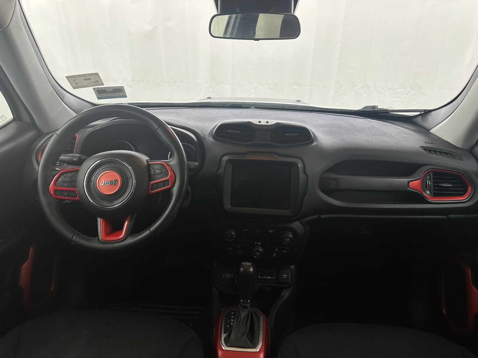 Thumbnail: 2019 Jeep Renegade - 3