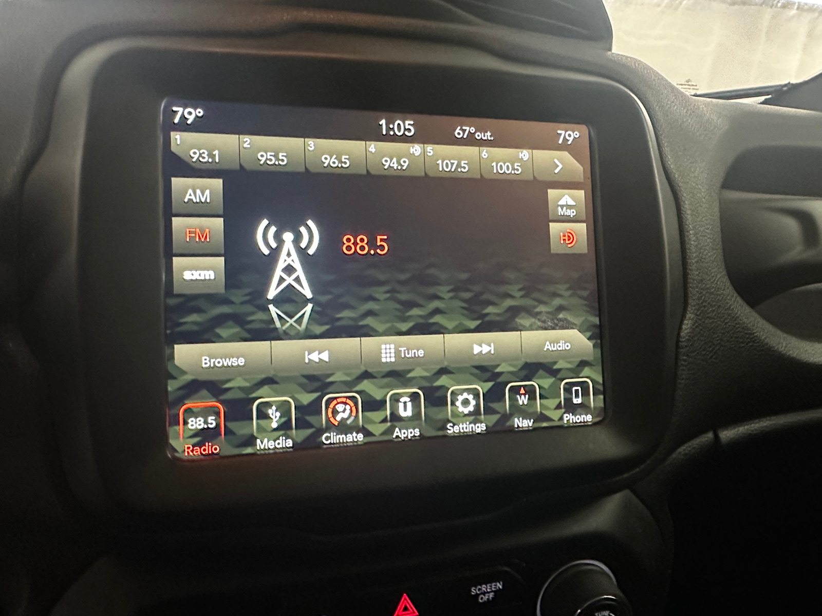 Thumbnail: 2019 Jeep Renegade - 4