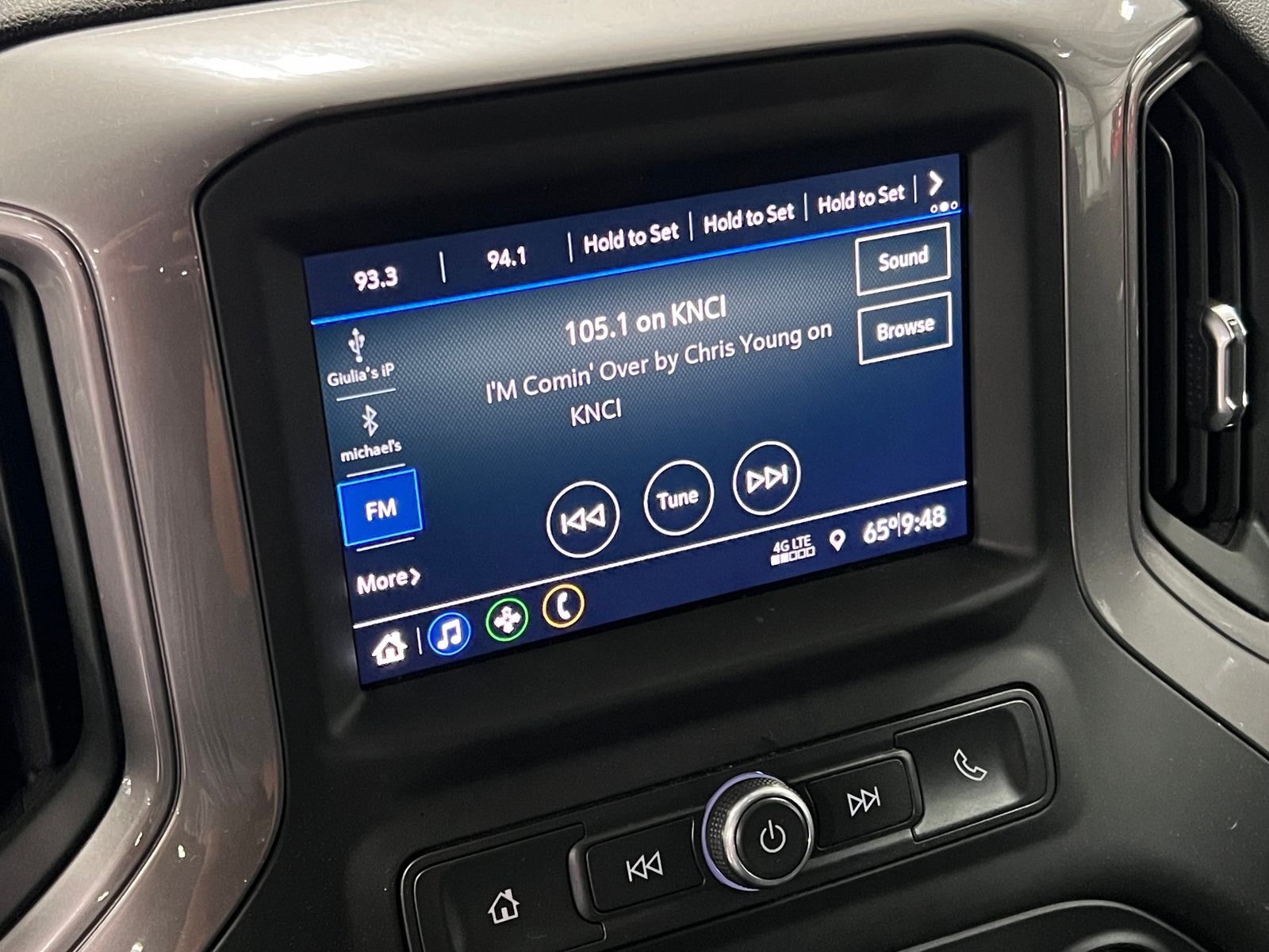 Thumbnail: 2022 Chevrolet Silverado 1500 - 4