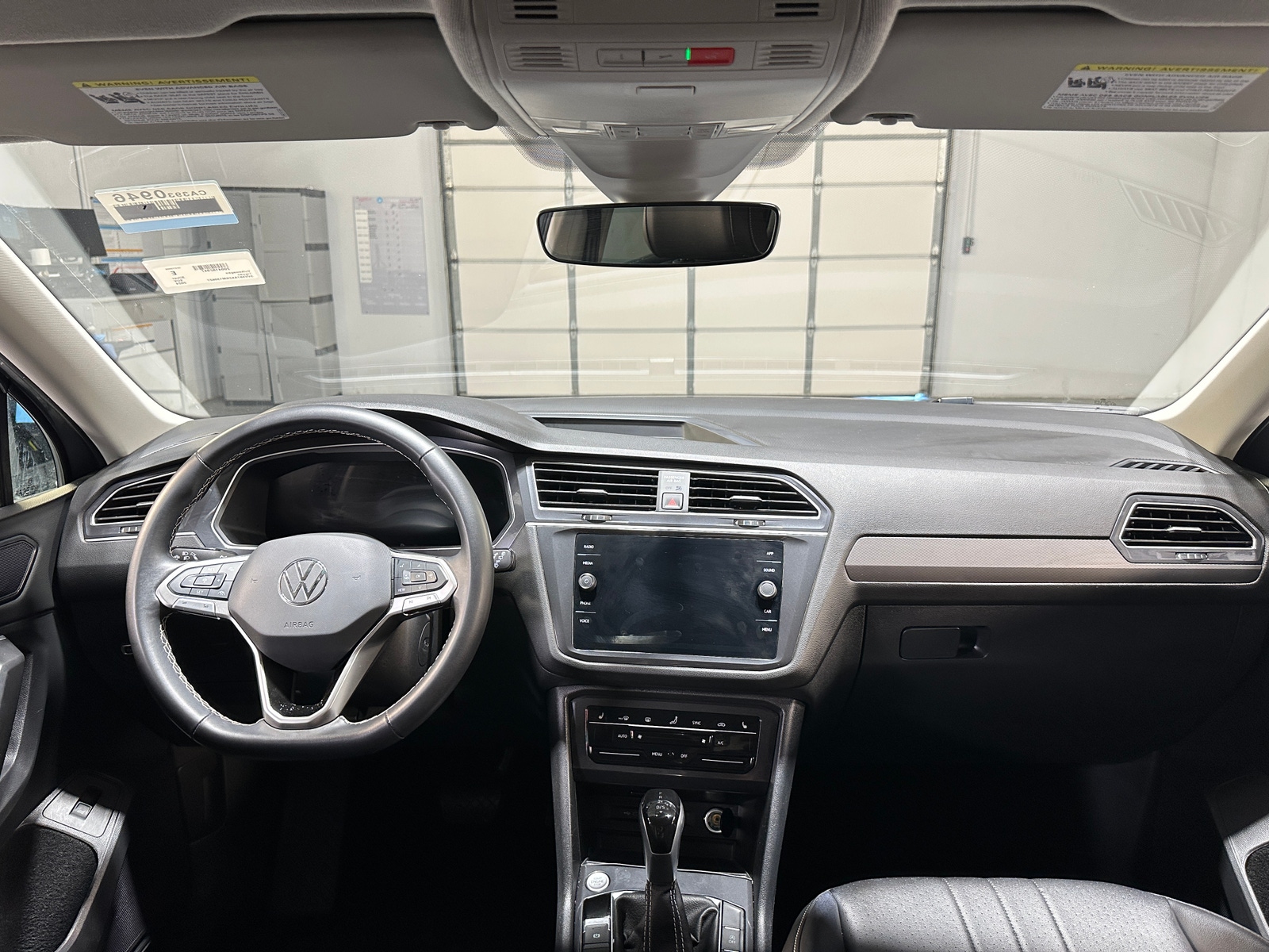 Thumbnail: 2024 Volkswagen Tiguan - 2