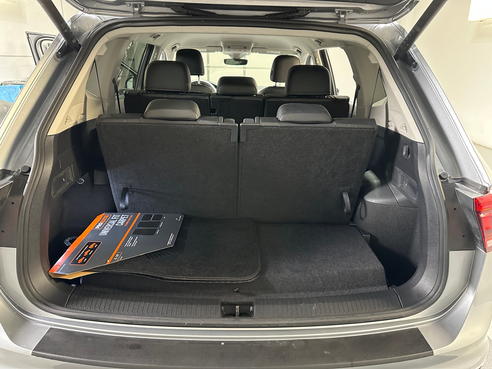 Thumbnail: 2024 Volkswagen Tiguan - 6