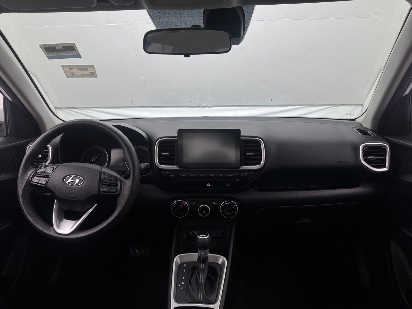 Thumbnail: 2022 Hyundai Venue - 3