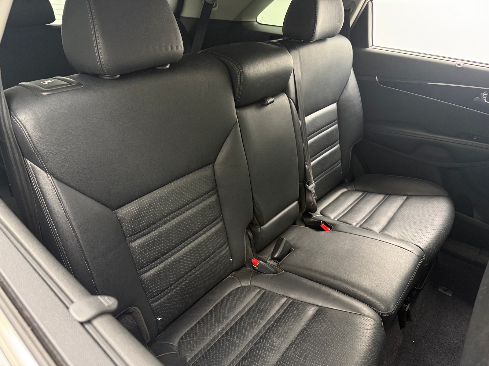 Thumbnail: 2017 Kia Sorento - 5